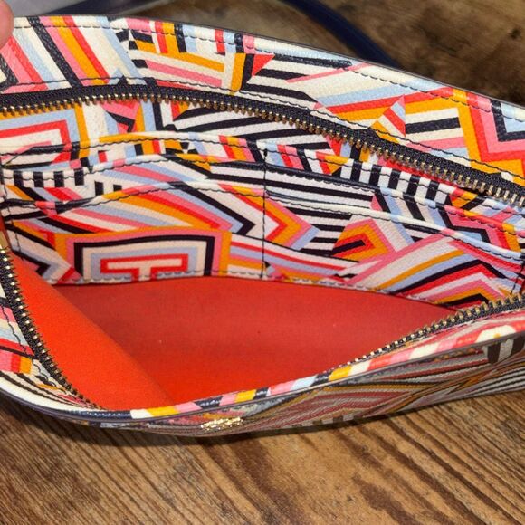 Tory Burch Kerrington geometric T leather crossbody purse bag - Picture 9 of 11